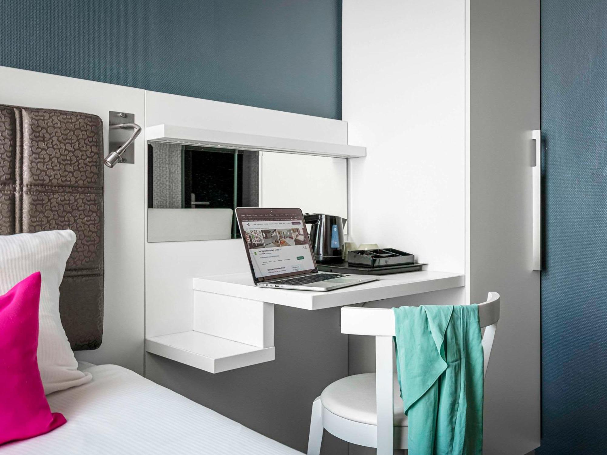 מלון Ibis Styles Amsterdam Amstel מראה חיצוני תמונה